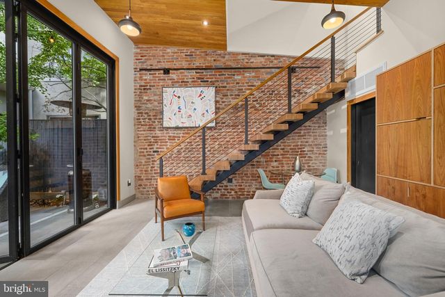 1436 S ST NW, Washington, DC 20009