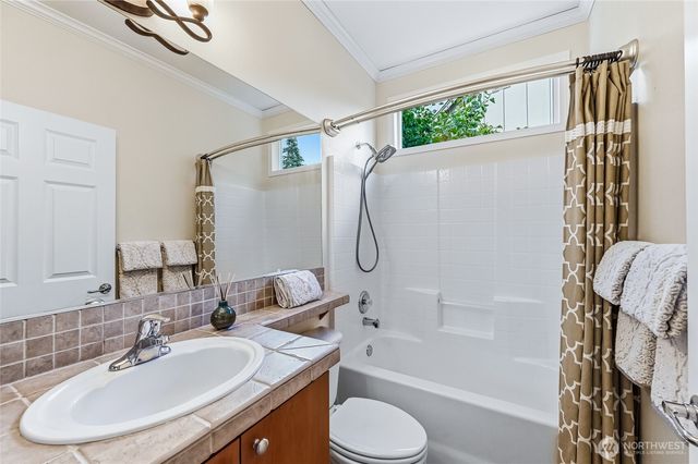 24563 NE Vine Maple Way, Redmond, WA 98053