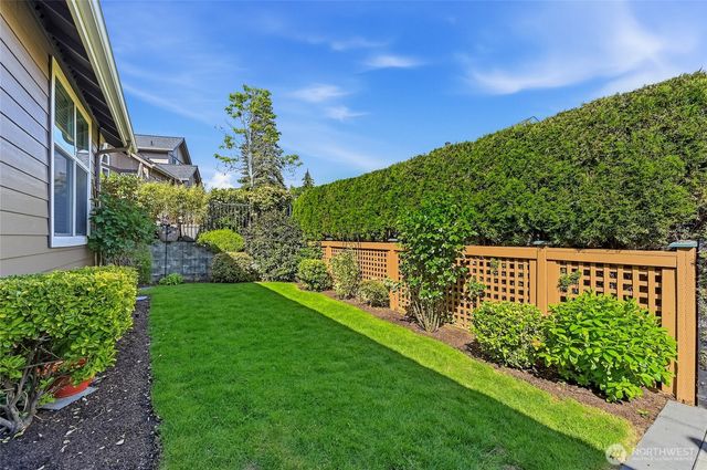 24563 NE Vine Maple Way, Redmond, WA 98053