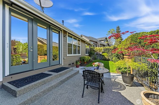 24563 NE Vine Maple Way, Redmond, WA 98053