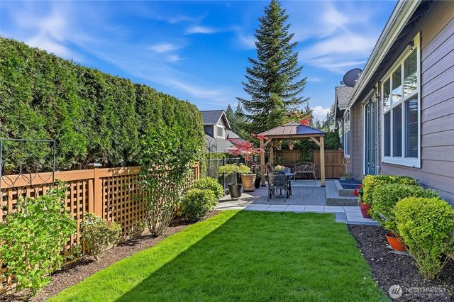 24563 NE Vine Maple Way, Redmond, WA 98053