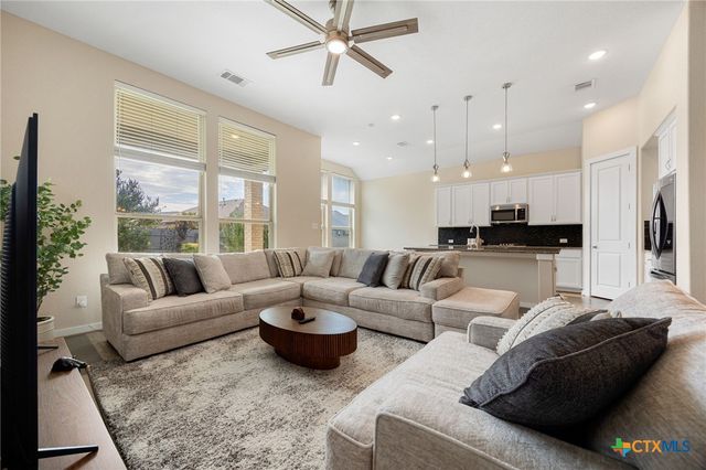 6633 Verona Place, Round Rock, TX 78665