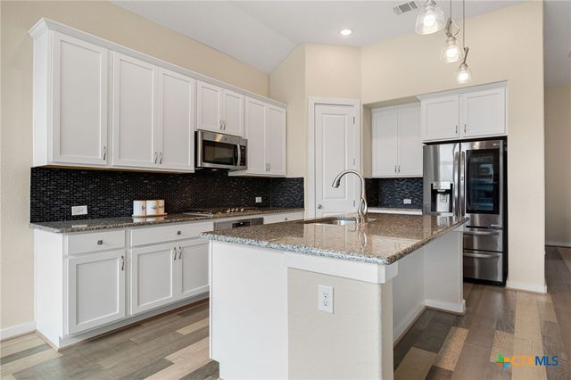 6633 Verona Place, Round Rock, TX 78665