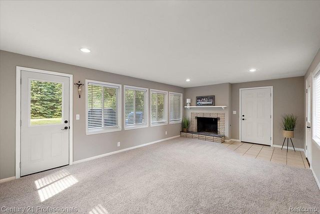 6676 Northview Drive, Independence Charter Township, MI 48346