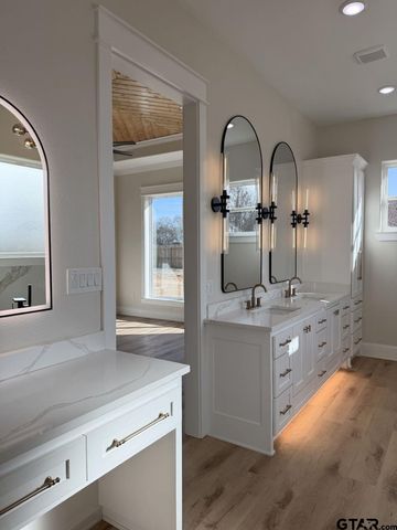 12279 Amy Ct, Bullard, TX 75757