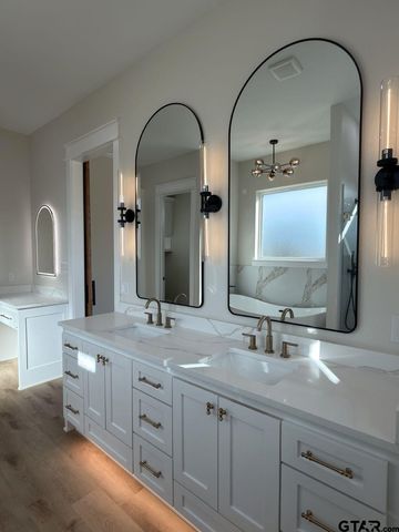 12279 Amy Ct, Bullard, TX 75757