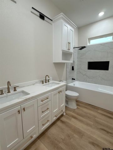 12279 Amy Ct, Bullard, TX 75757