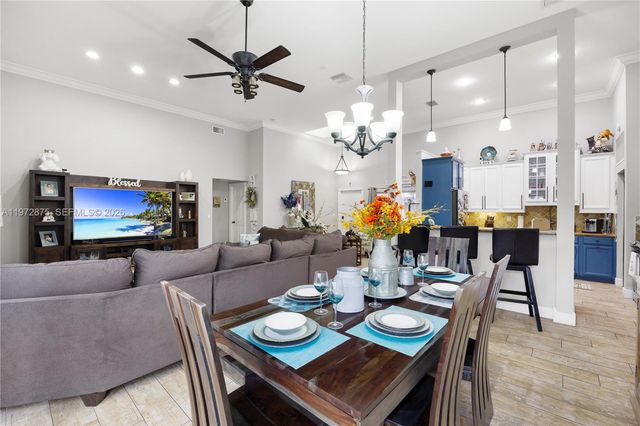 2731 S Parkview Dr, Hallandale Beach, FL 33009