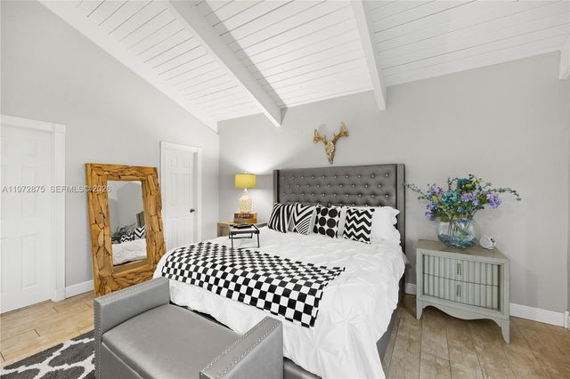 2731 S Parkview Dr, Hallandale Beach, FL 33009