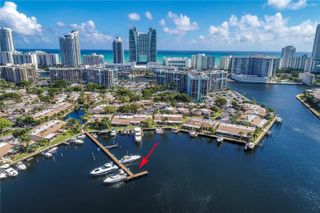 2731 S Parkview Dr, Hallandale Beach, FL 33009