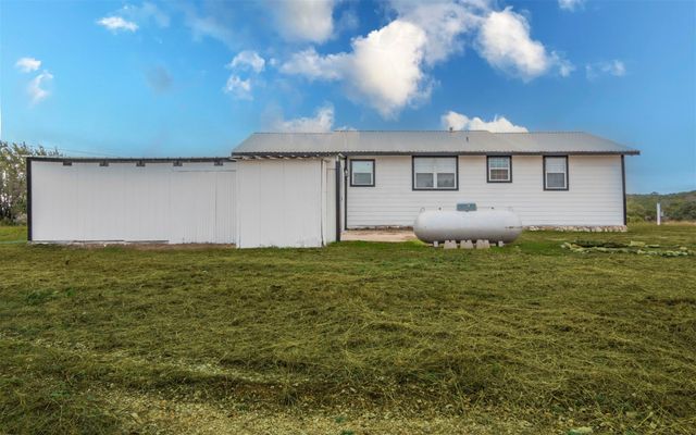 340 Frazier LN, Burnet, TX 78611