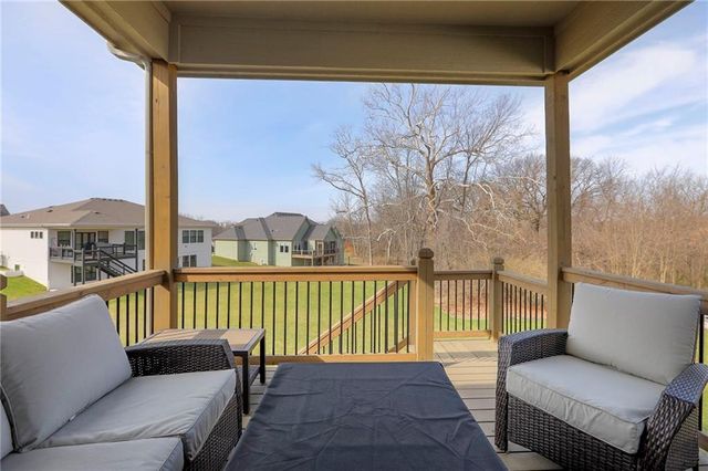 1820 Homestead Drive, Liberty, MO 64068