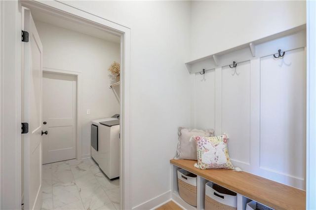 1820 Homestead Drive, Liberty, MO 64068