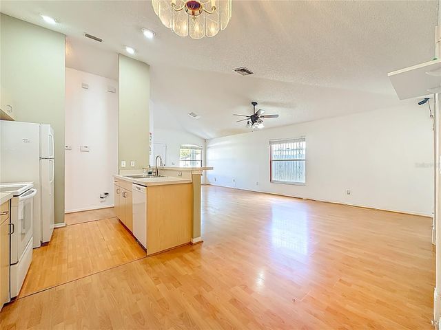 1926 29TH AVENUE N, St Petersburg, FL 33713