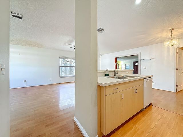 1926 29TH AVENUE N, St Petersburg, FL 33713