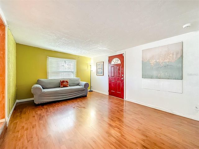 1926 29TH AVENUE N, St Petersburg, FL 33713