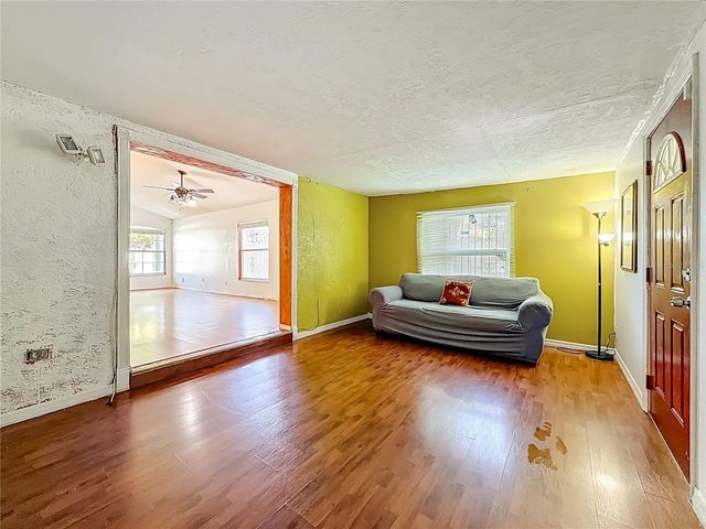 1926 29TH AVENUE N, St Petersburg, FL 33713