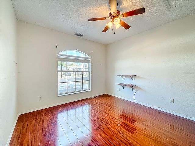 1926 29TH AVENUE N, St Petersburg, FL 33713