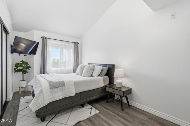 450 W Dryden Street 303, Glendale, CA 91202