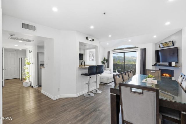 450 W Dryden Street 303, Glendale, CA 91202