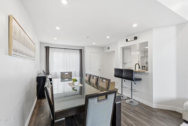 450 W Dryden Street 303, Glendale, CA 91202