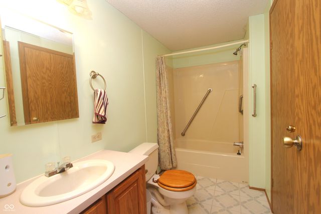 6770 N Rick James Drive, Middletown, IN 47356