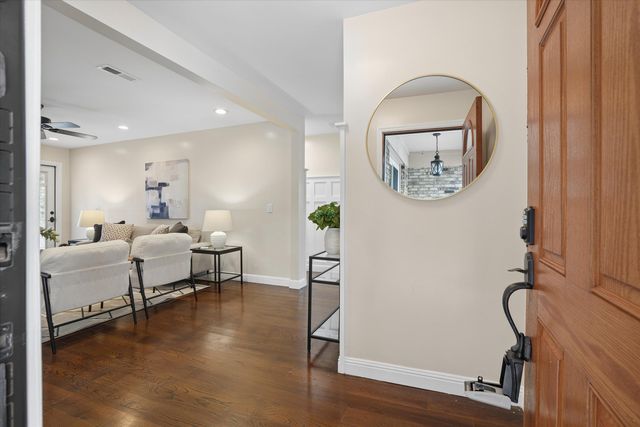 629 Beauregard Street, Charleston, SC 29412