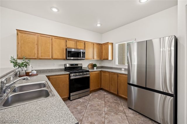 4916 Morning Splash Avenue, Las Vegas, NV 89131