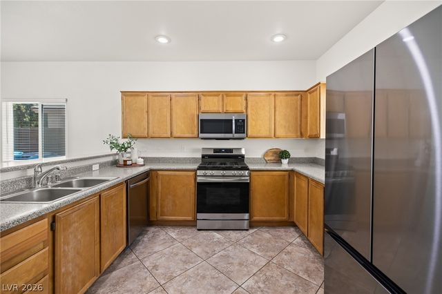 4916 Morning Splash Avenue, Las Vegas, NV 89131