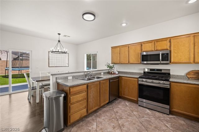 4916 Morning Splash Avenue, Las Vegas, NV 89131