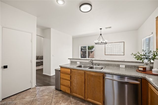 4916 Morning Splash Avenue, Las Vegas, NV 89131