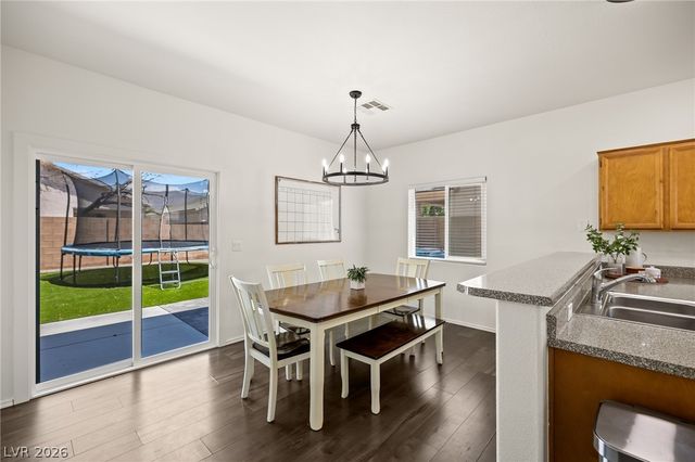 4916 Morning Splash Avenue, Las Vegas, NV 89131