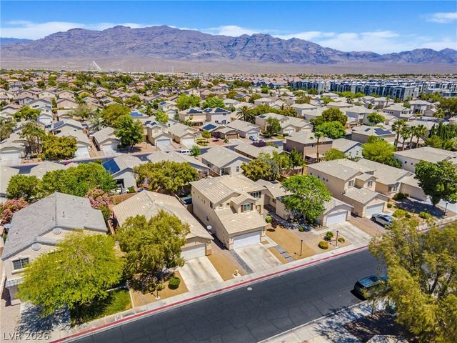 4916 Morning Splash Avenue, Las Vegas, NV 89131