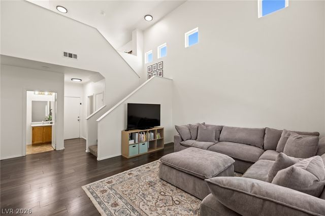 4916 Morning Splash Avenue, Las Vegas, NV 89131