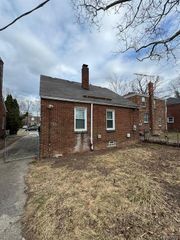 18655 Strasburg Street, Detroit, MI 48205