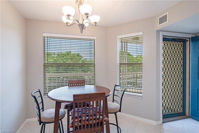 360 Horse Creek DR 303, Naples, FL 34110