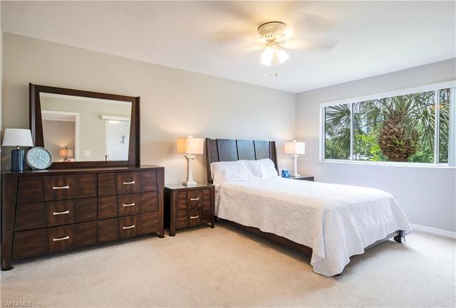 360 Horse Creek DR 303, Naples, FL 34110