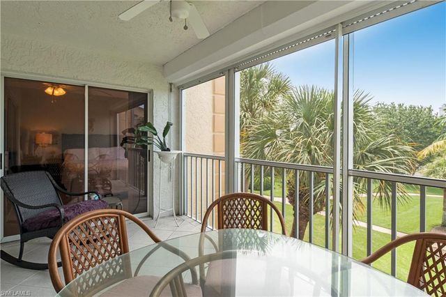 360 Horse Creek DR 303, Naples, FL 34110