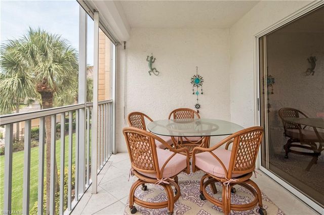360 Horse Creek DR 303, Naples, FL 34110