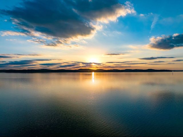 561 Eagle Shore Dr, Dover, TN 37058