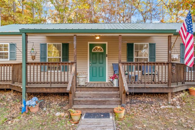 561 Eagle Shore Dr, Dover, TN 37058