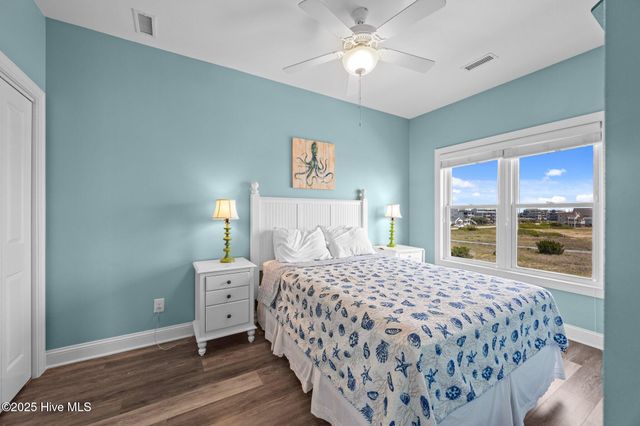 130 & 132 N Permuda Wynd Drive, Sneads Ferry, NC 28460
