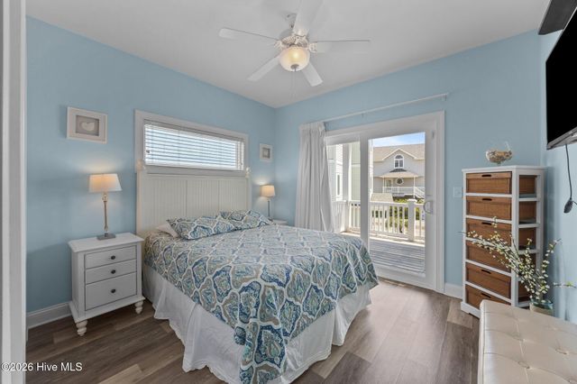 130 & 132 N Permuda Wynd Drive, Sneads Ferry, NC 28460