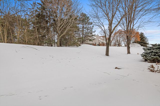 4405 Bay Lane, White Bear Lake, MN 55110