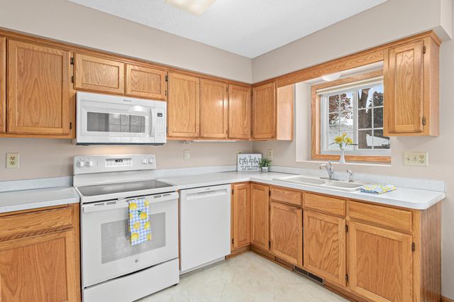 4405 Bay Lane, White Bear Lake, MN 55110