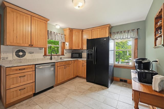 175 Peak Street, Manchester, NH 03104