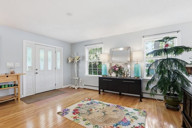 23 Shore Rd, North Reading, MA 01864