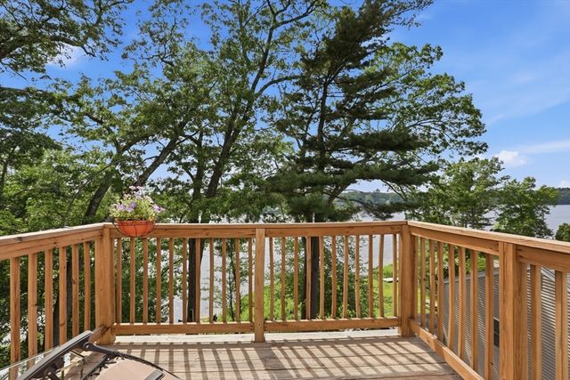 23 Shore Rd, North Reading, MA 01864