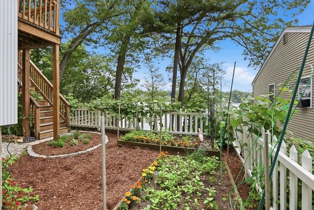 23 Shore Rd, North Reading, MA 01864