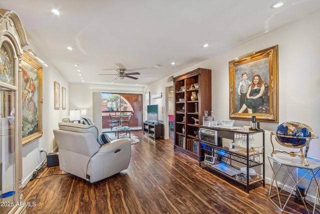 12222 N PARADISE VILLAGE Parkway S 442, Phoenix, AZ 85032